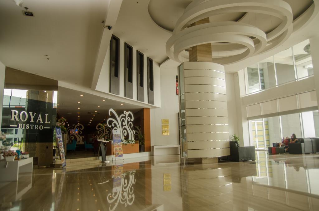 Royal Suite Condotel Μεντάν Εξωτερικό φωτογραφία
