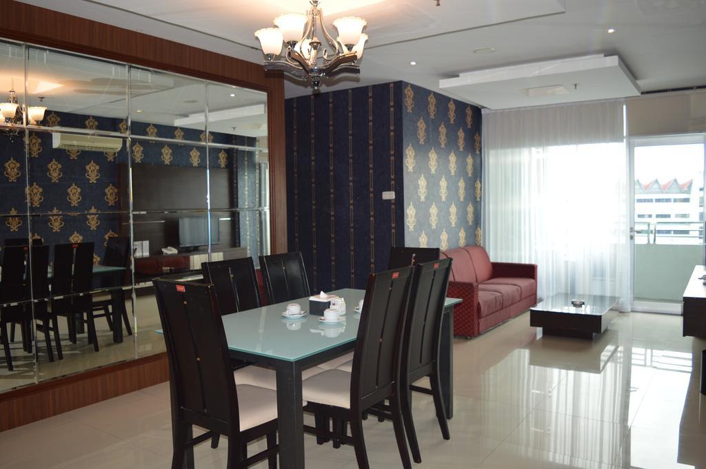 Royal Suite Condotel Μεντάν Εξωτερικό φωτογραφία