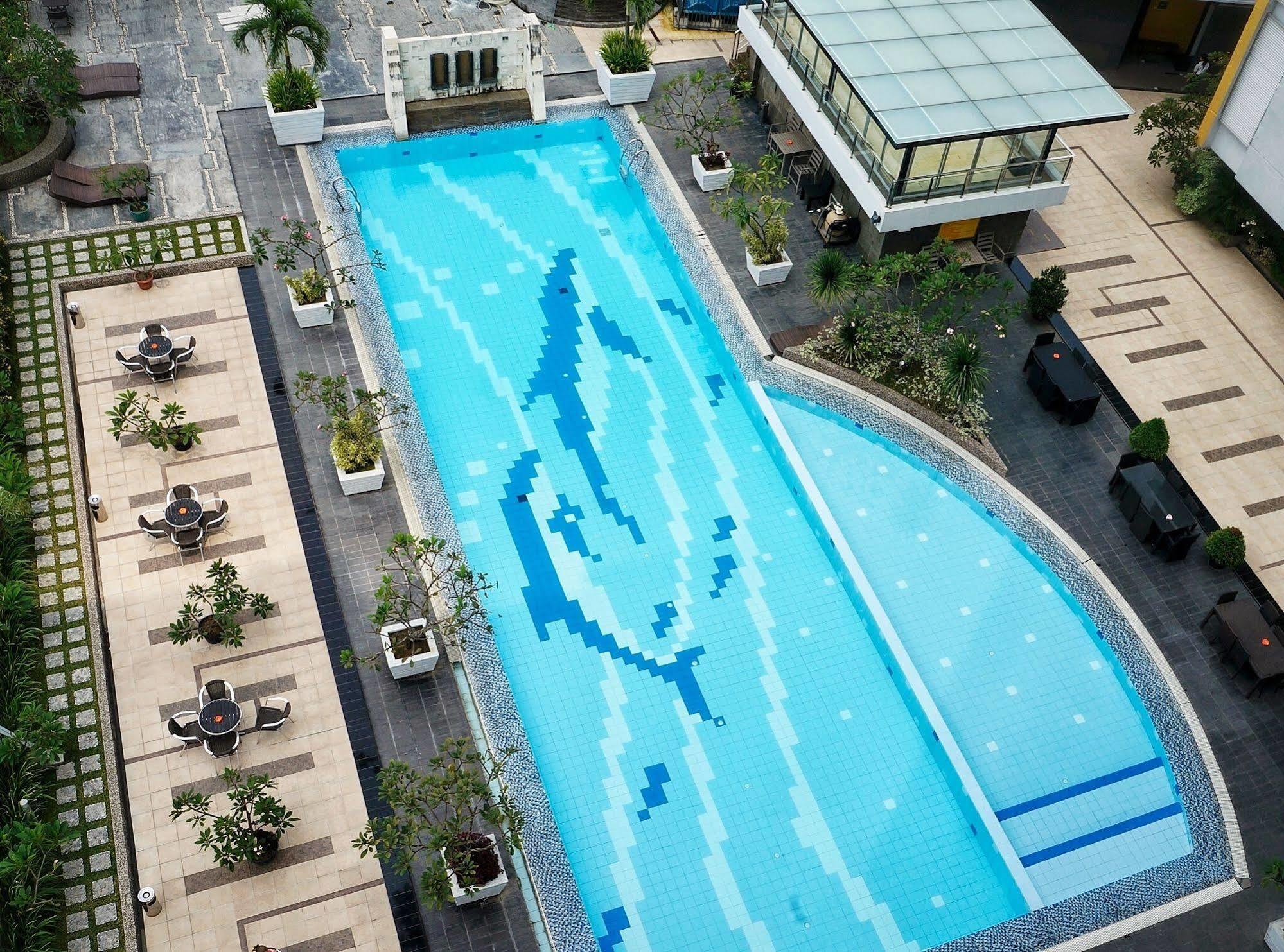 Royal Suite Condotel Μεντάν Εξωτερικό φωτογραφία